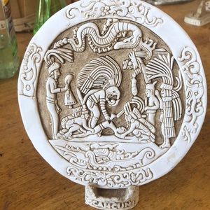 Aztec plate decor